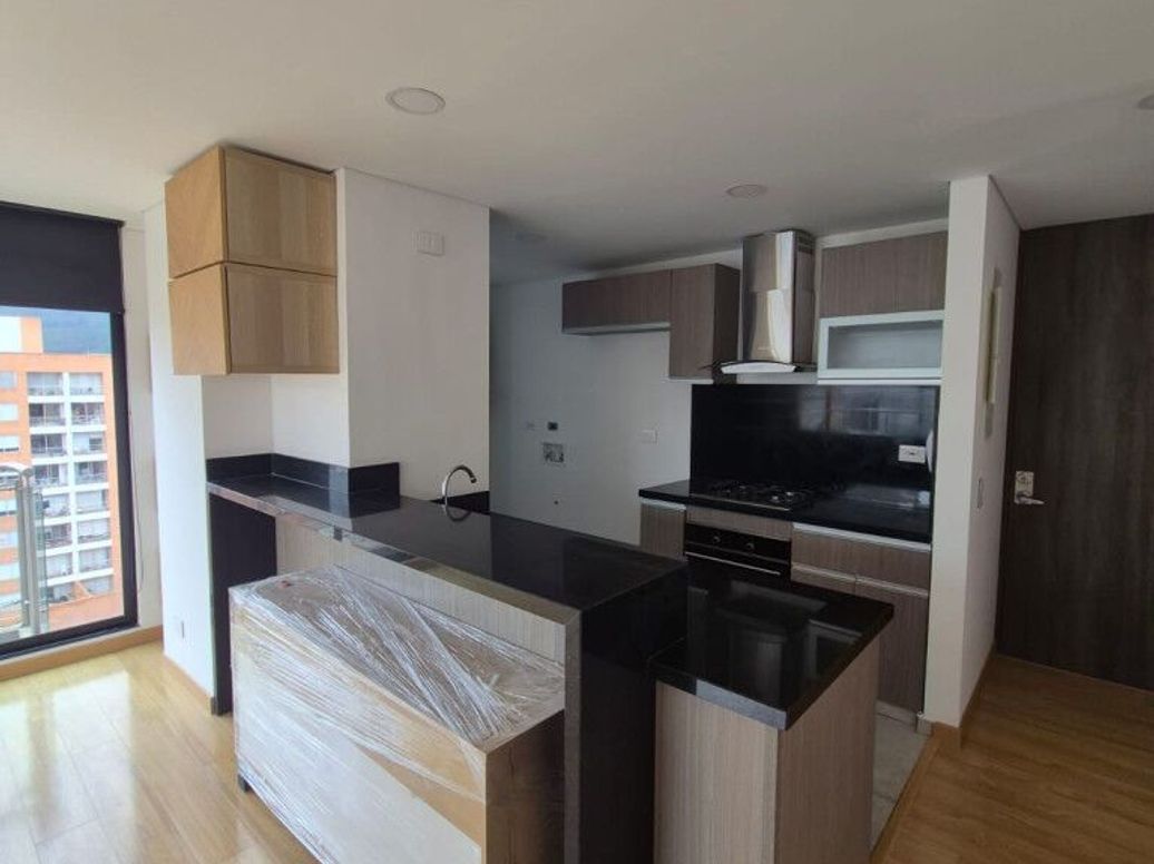 Apartamento de 3 alcobas en venta en Los Cedritos, Bogotá, 86 m² · foto 5 de 20