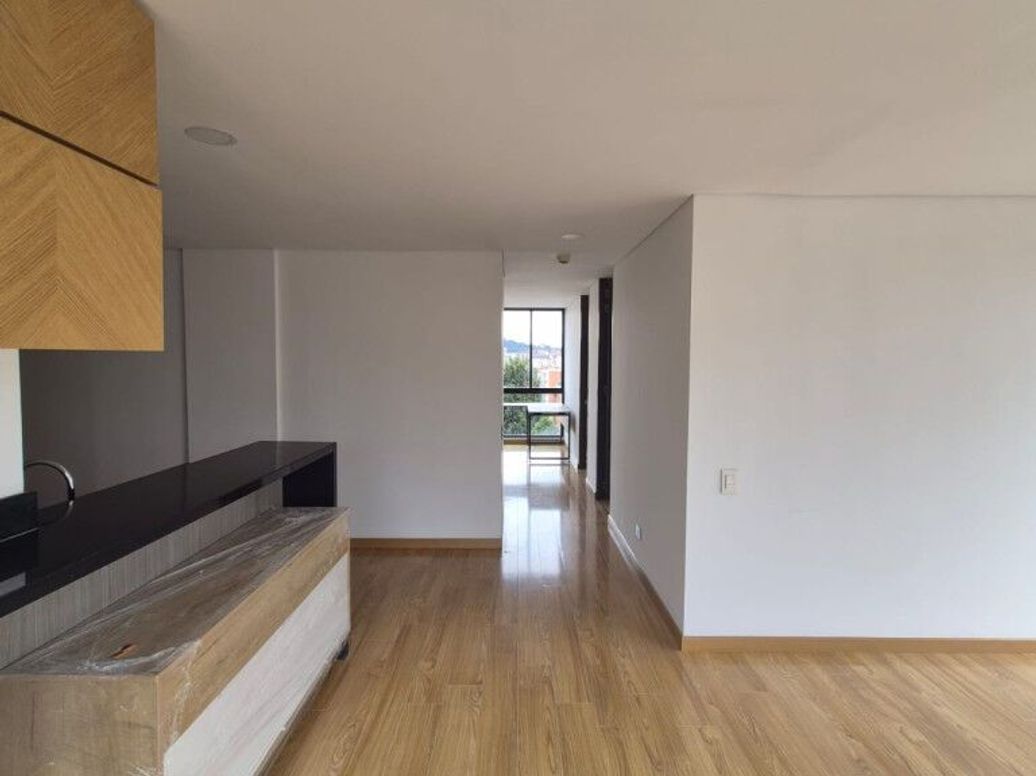 Apartamento de 3 alcobas en venta en Los Cedritos, Bogotá, 86 m² · foto 8 de 20
