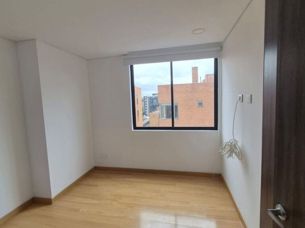 Apartamento de 3 alcobas en venta en Los Cedritos, Bogotá, 86 m² · foto 16 de 20