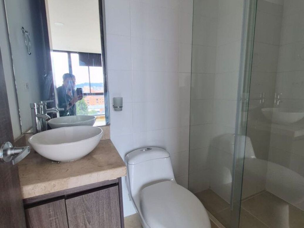 Apartamento de 3 alcobas en venta en Los Cedritos, Bogotá, 86 m² · foto 15 de 20