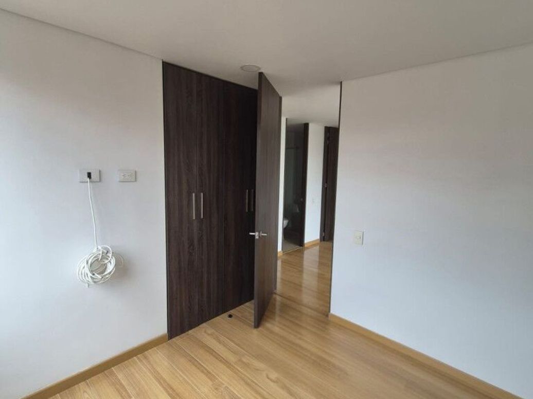 Apartamento de 3 alcobas en venta en Los Cedritos, Bogotá, 86 m² · foto 17 de 20