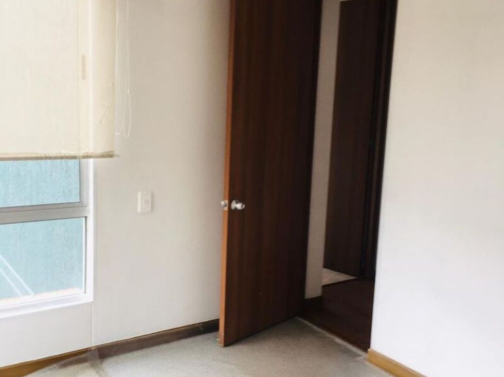 Apartamento de 3 alcobas en venta en El Dorado, Bogotá, 61 m² · foto 3 de 5