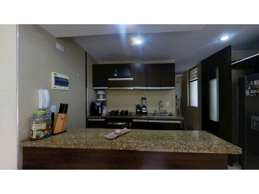 Apartamento de 3 alcobas en venta en Usaquén, Bogotá, 84 m² · foto 6 de 10