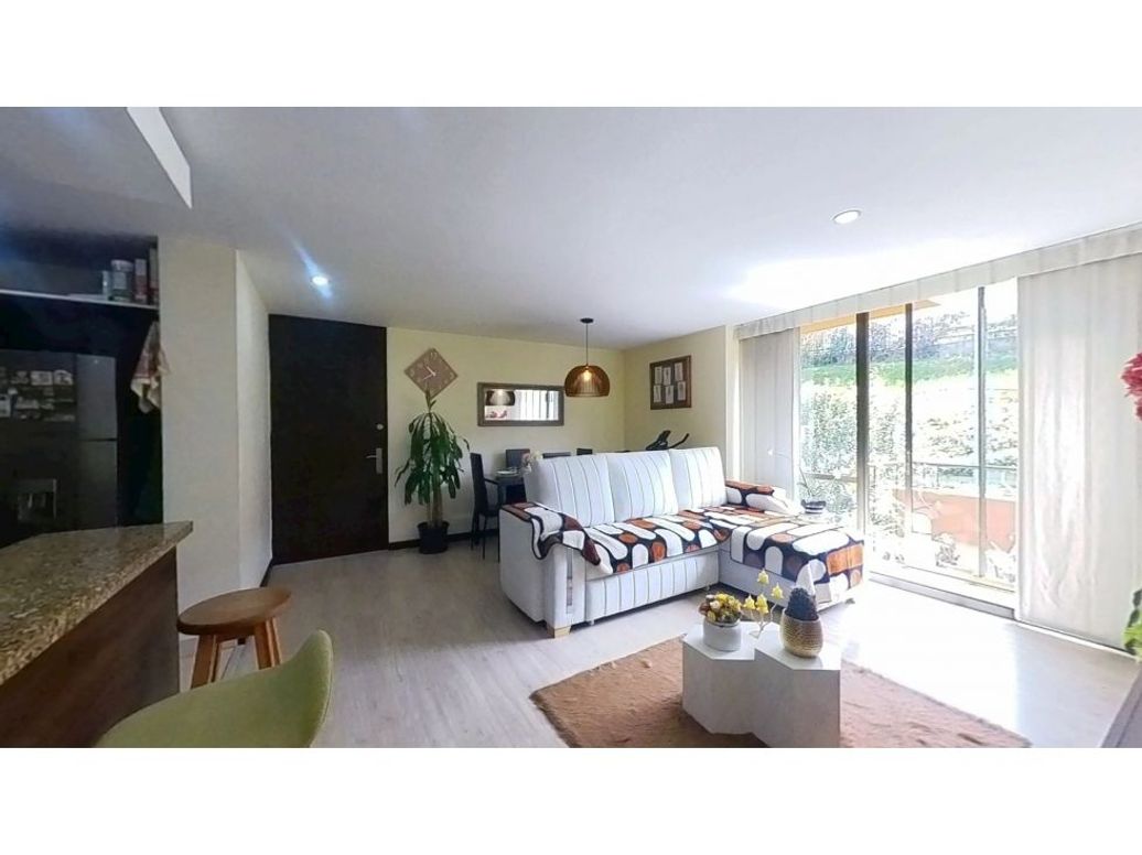 Apartamento de 3 alcobas en venta en Usaquén, Bogotá, 84 m² · foto 3 de 10