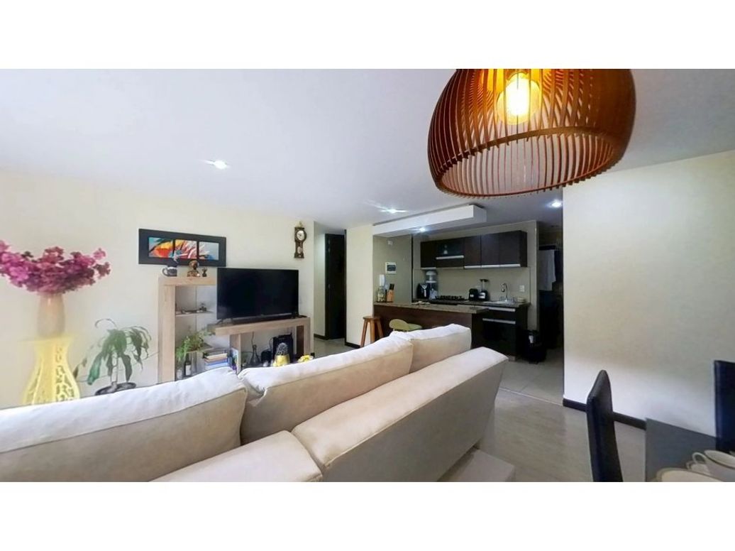 Apartamento de 3 alcobas en venta en Usaquén, Bogotá, 84 m² · foto 2 de 10