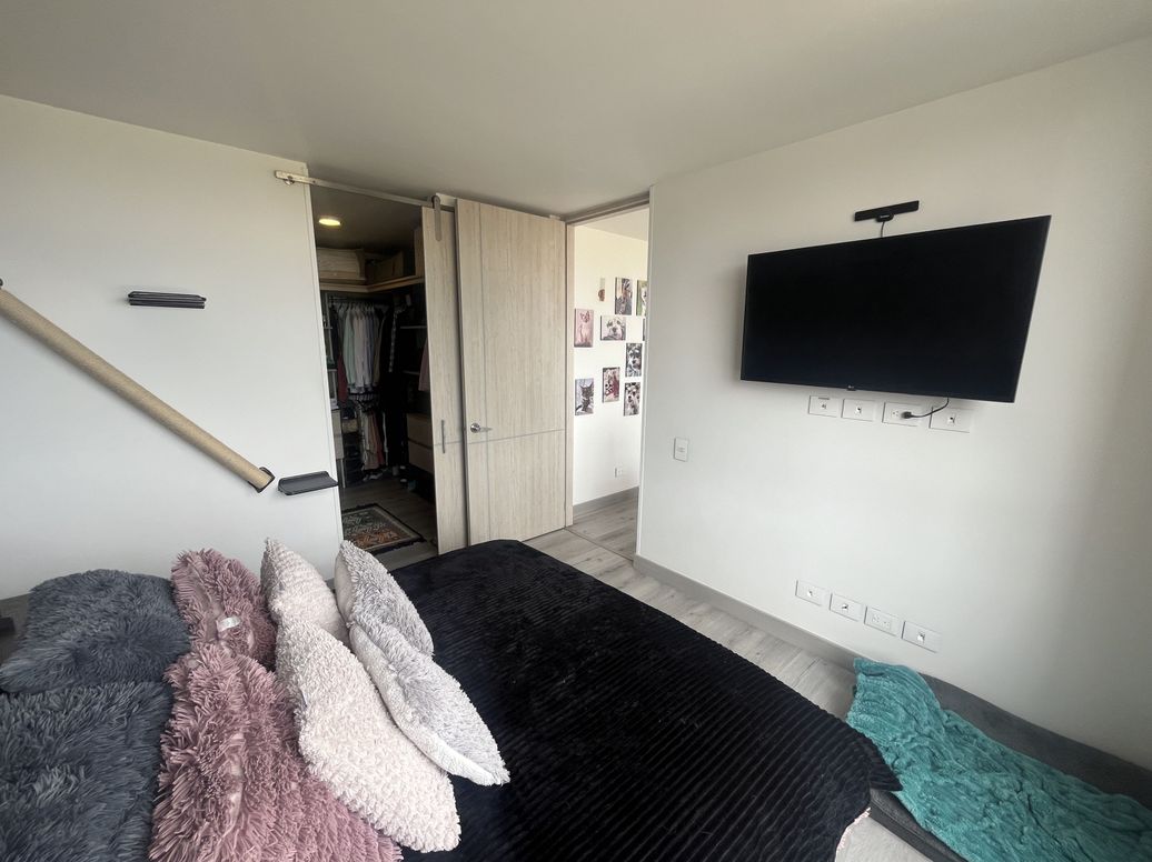 Apartamento de 2 alcobas en venta en La Felicidad, Bogotá, 59 m² · foto 8 de 12