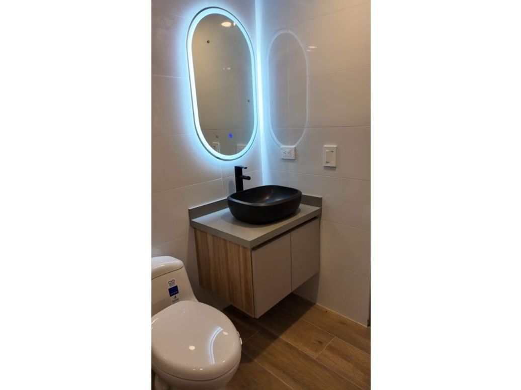 Apartaestudio en venta en Chicó Norte, Bogotá, 46 m² · foto 8 de 10