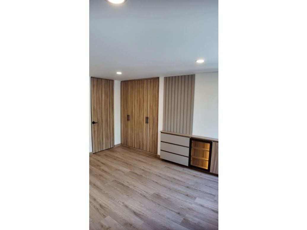 Apartaestudio en venta en Chicó Norte, Bogotá, 46 m² · foto 6 de 10