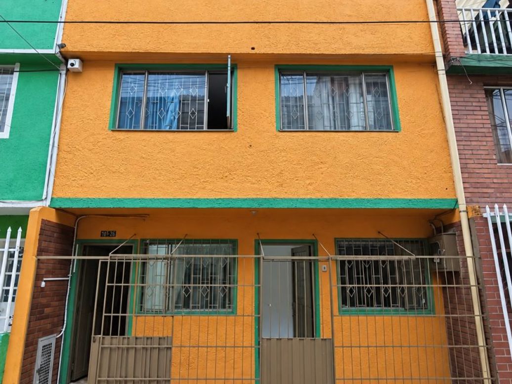Casa en venta en Garces Navas, Bogotá · foto 2 de 6