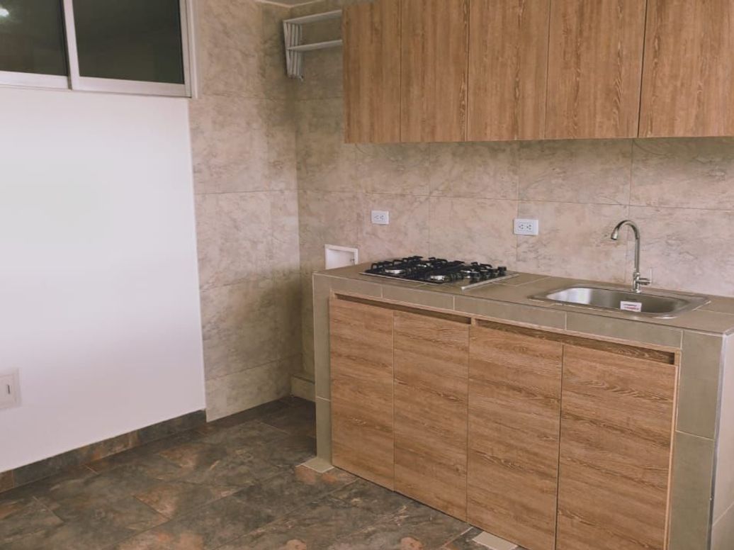 Apartamento de 2 alcobas en arriendo en Unidad Carabelas, Bogotá, 42 m² · foto 2 de 6