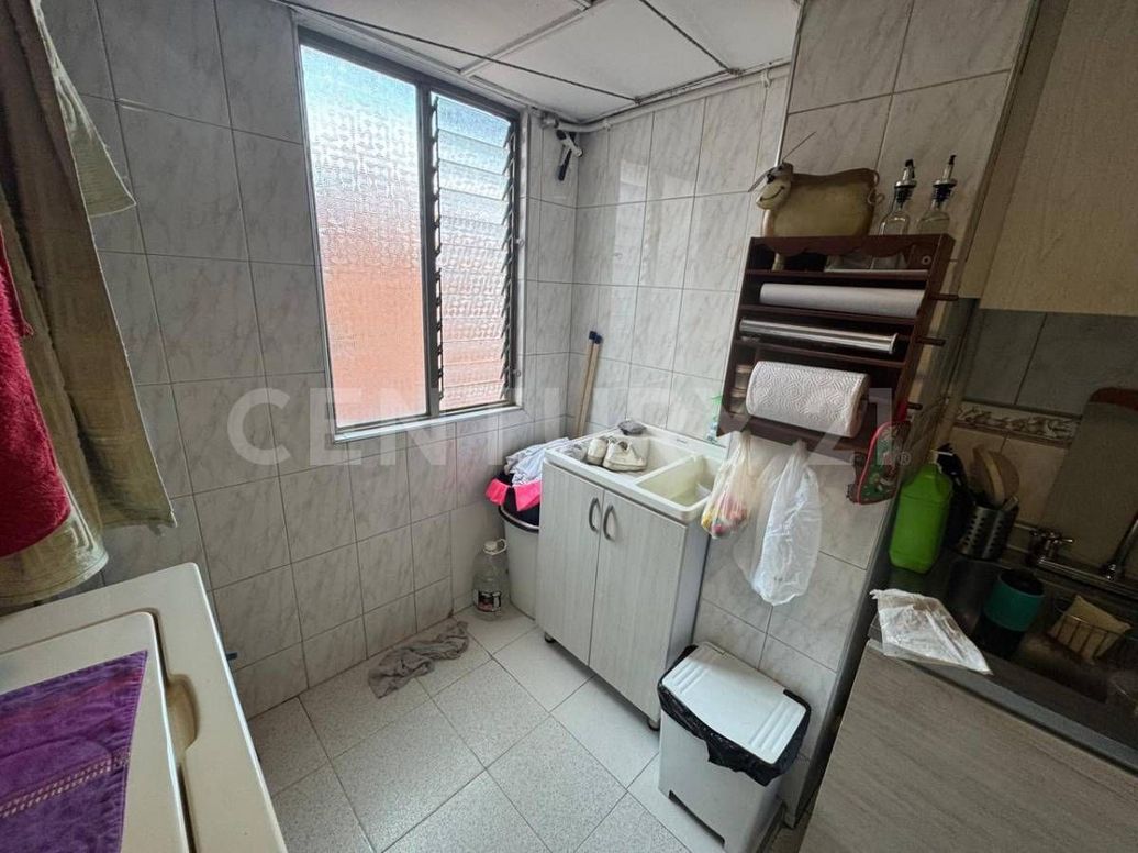 Apartamento de 3 alcobas en venta en Lago Timiza Etapa 1, Bogotá, 89 m² · foto 8 de 15