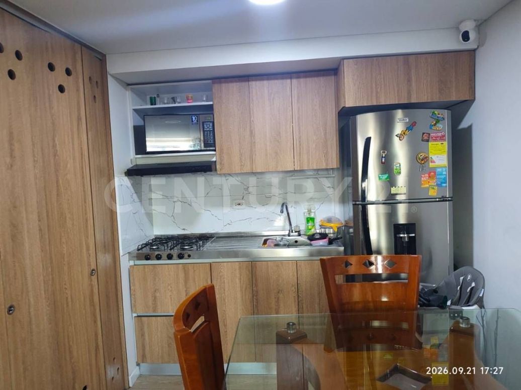 Apartamento de 2 alcobas en venta en El Vergel, Bogotá, 38 m² · foto 2 de 13