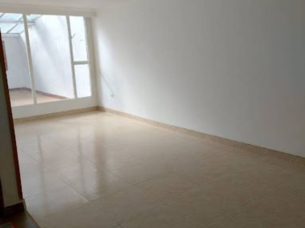 Casa de 3 alcobas en venta en El Salitre, Bogotá, 164 m² · foto 13 de 15