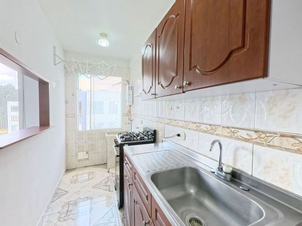 Apartamento de 2 alcobas en venta en Villa Alsacia, Bogotá, 41 m² · foto 2 de 9