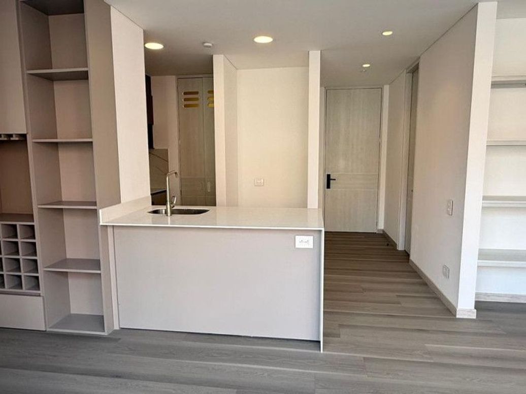 Apartamento de 2 alcobas en venta en Antiguo Country, Bogotá, 92 m² · foto 3 de 20