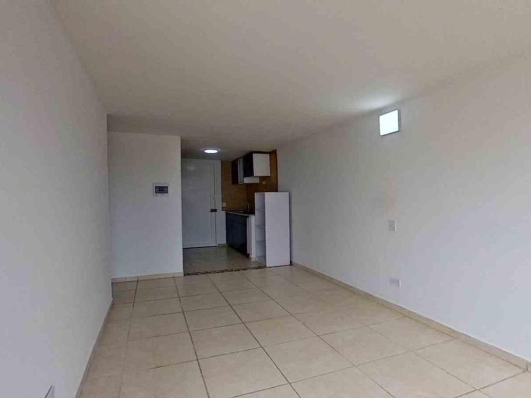Apartamento de 2 alcobas en venta en Tintala, Bogotá, 45 m² · foto 2 de 15