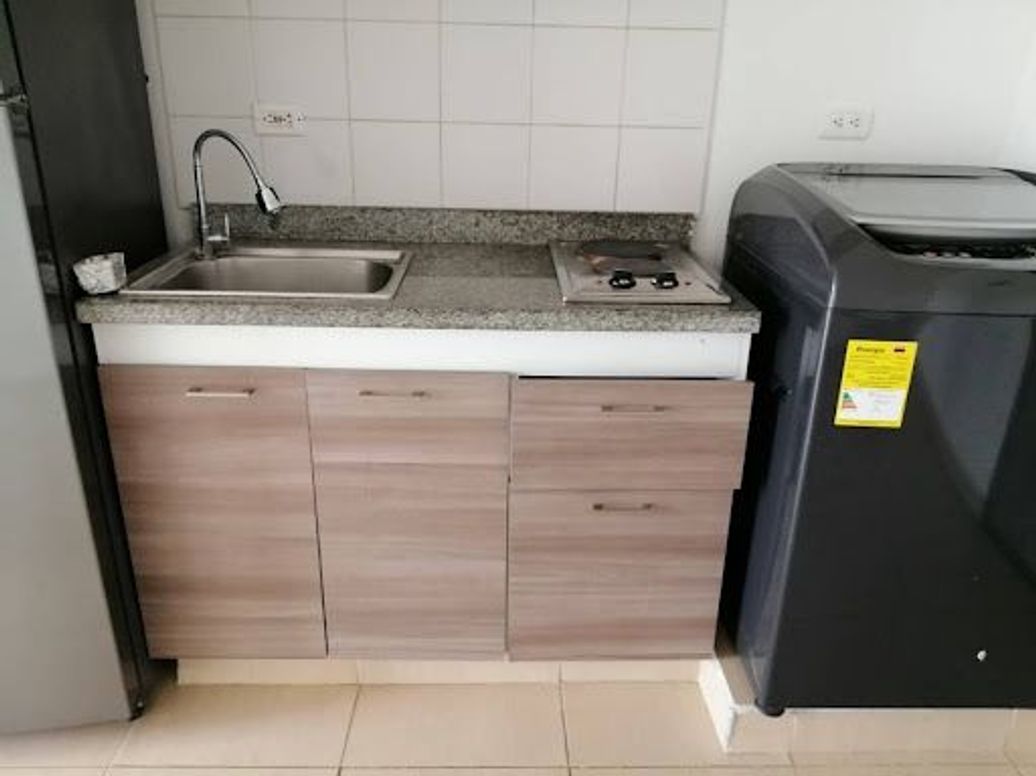 Apartaestudio en arriendo en Ciudad Jardín Norte, Bogotá, 17 m² · foto 8 de 20