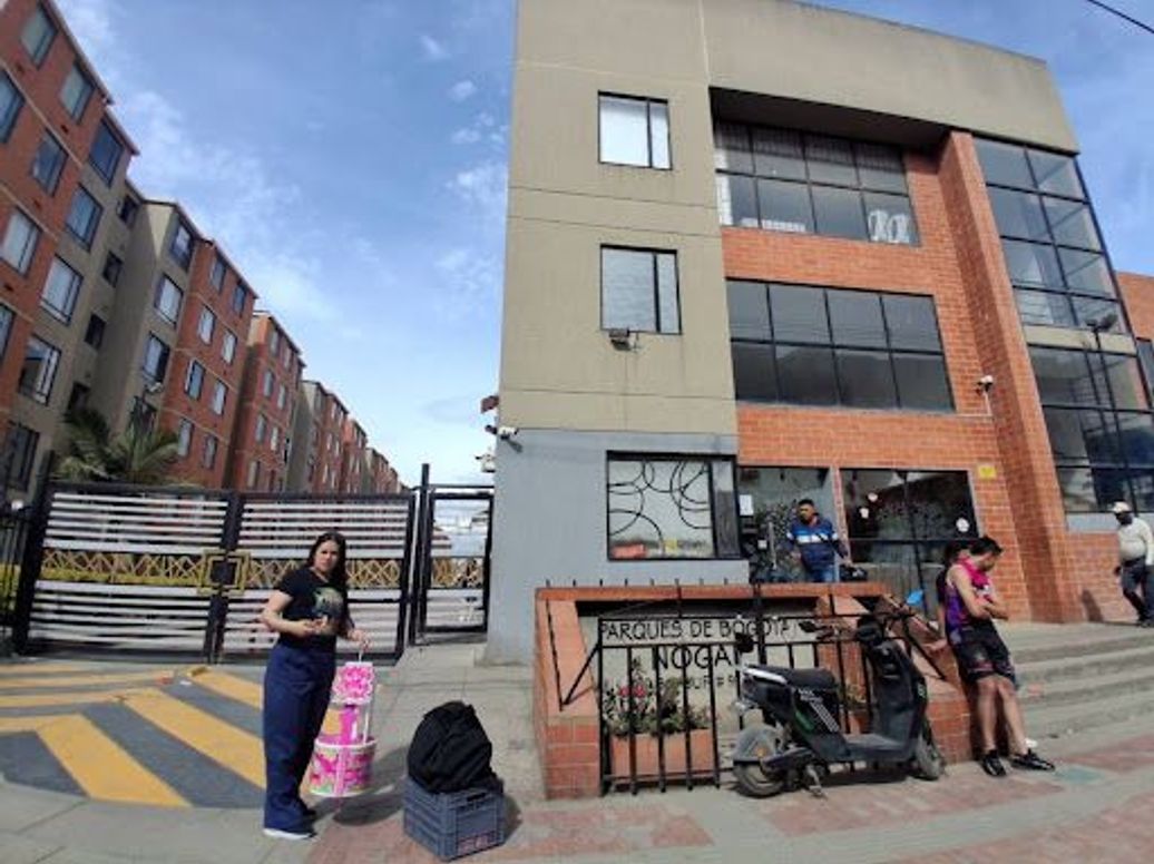 ARRIENDO de APARTAMENTO en PARQUES DE BOGOTA, BOGOTA en Parques De Bogota