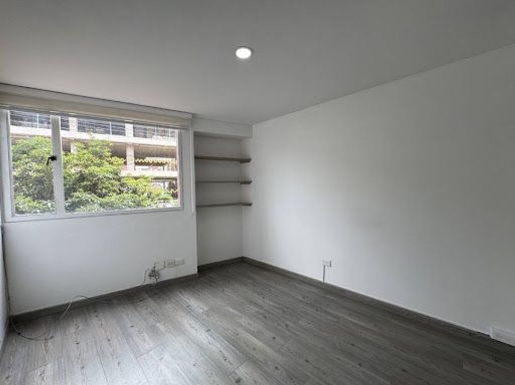 Apartamento de 2 alcobas en venta en Santa Barbara Central, Bogotá, 92 m² · foto 11 de 20