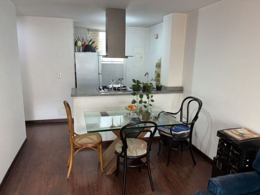 Apartamento de 1 alcoba en venta en El Batan, Bogotá, 45 m² · foto 2 de 10