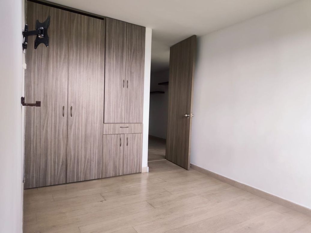 Apartamento de 3 alcobas en venta en Gran Granada, Bogotá, 70 m² · foto 8 de 20