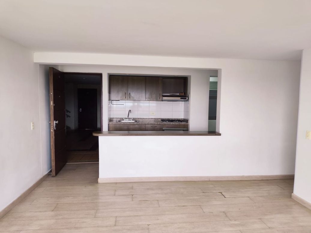 Apartamento de 3 alcobas en venta en Gran Granada, Bogotá, 70 m² · foto 2 de 20