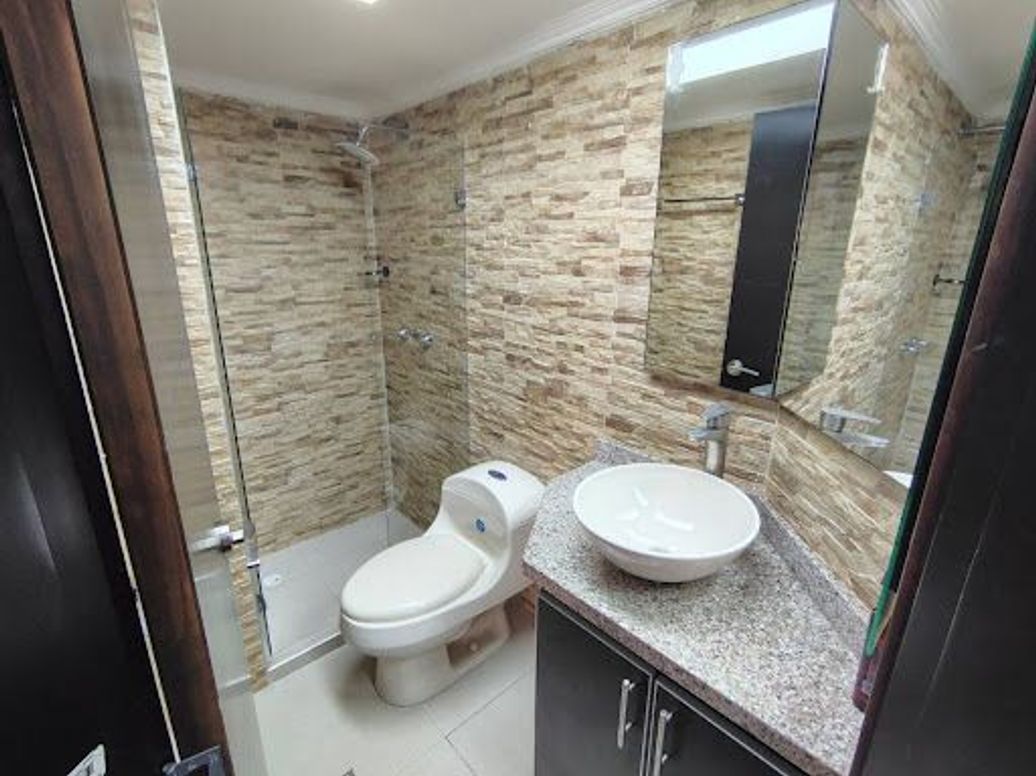 Apartamento de 2 alcobas en venta en Pasadena, Bogotá, 101 m² · foto 13 de 16