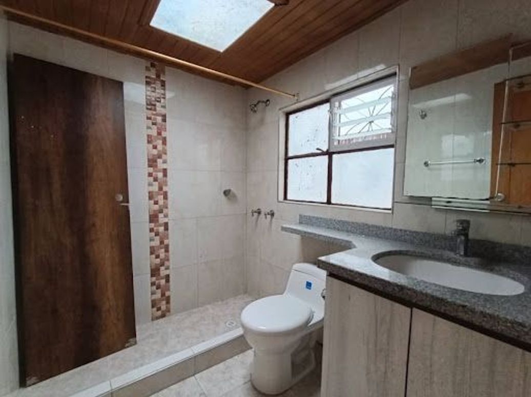 Apartamento de 4 alcobas en venta en Santa Cecilia Modelia, Bogotá, 107 m² · foto 17 de 20