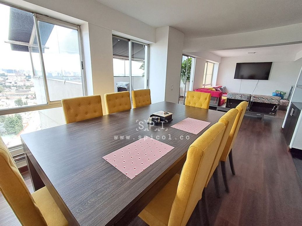 Apartamento de 2 alcobas en arriendo en San Diego, Bogotá, 121 m² · foto 4 de 20