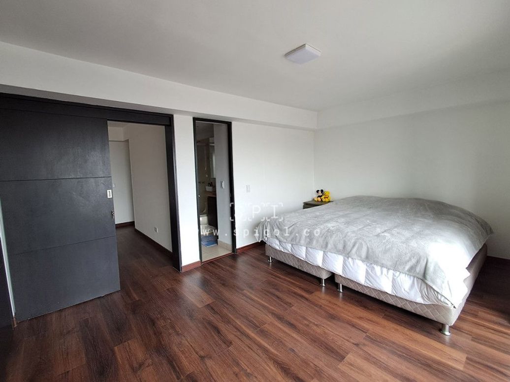 Apartamento de 2 alcobas en arriendo en San Diego, Bogotá, 121 m² · foto 13 de 20