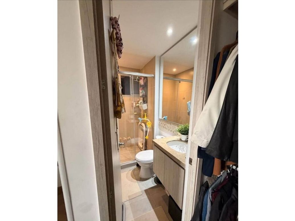 Apartamento de 2 alcobas en venta en Hayuelos, Bogotá, 57 m² · foto 8 de 11