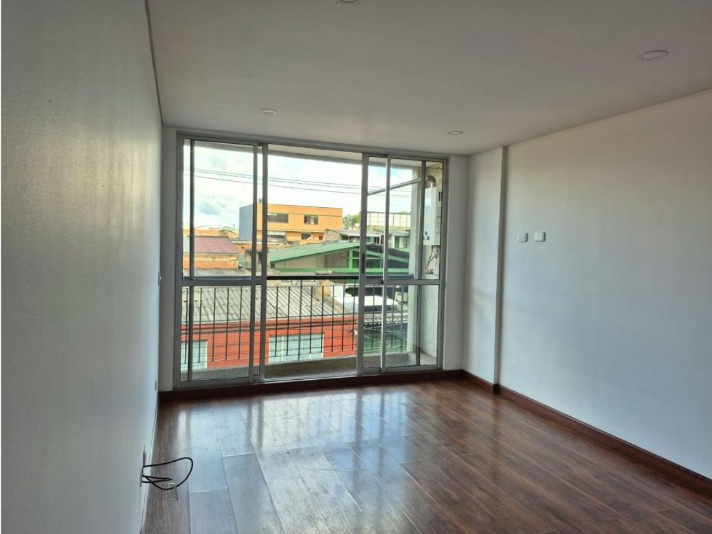 Apartamento de 2 alcobas en venta en El Carmen, Bogotá, 47 m² · foto 2 de 10