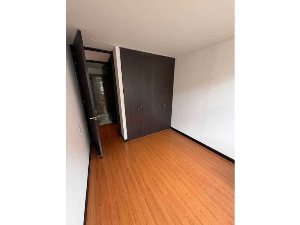 Apartamento de 2 alcobas en venta en Hayuelos, Bogotá, 65 m² · foto 14 de 20