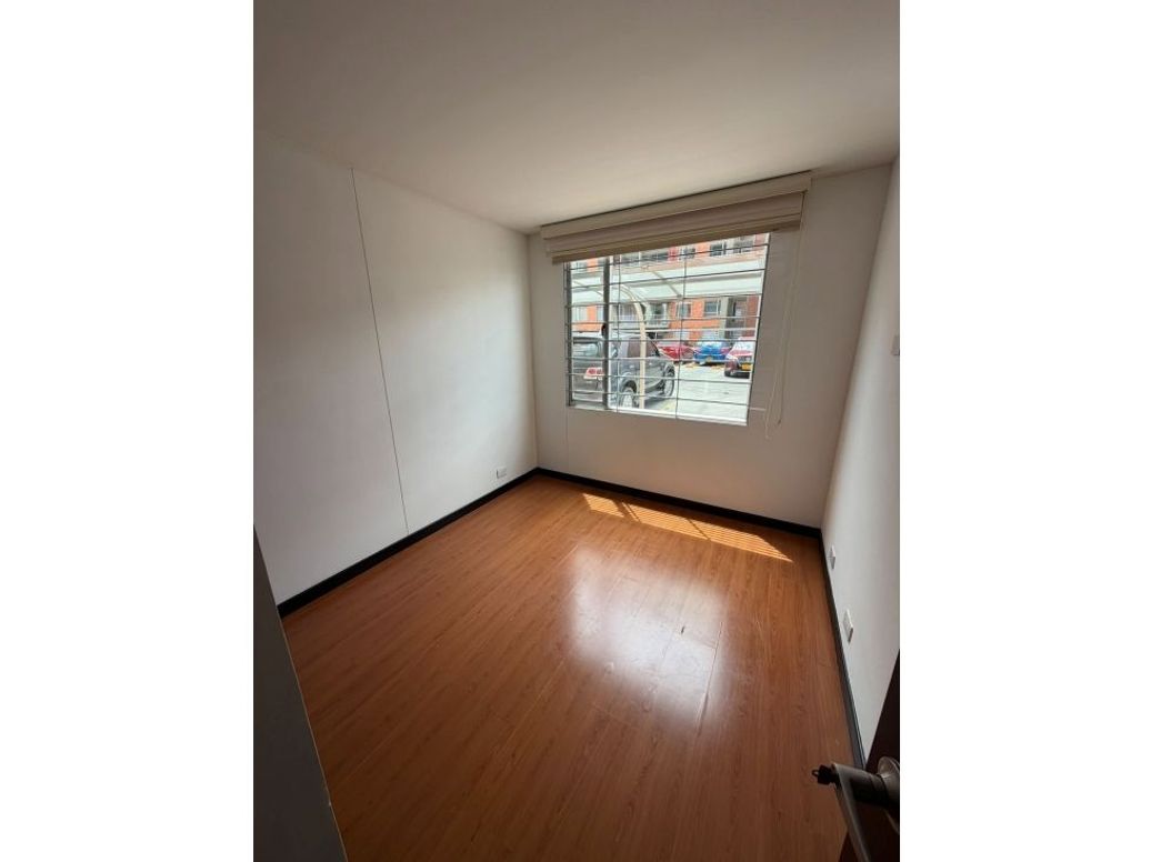 Apartamento de 2 alcobas en venta en Hayuelos, Bogotá, 65 m² · foto 15 de 20