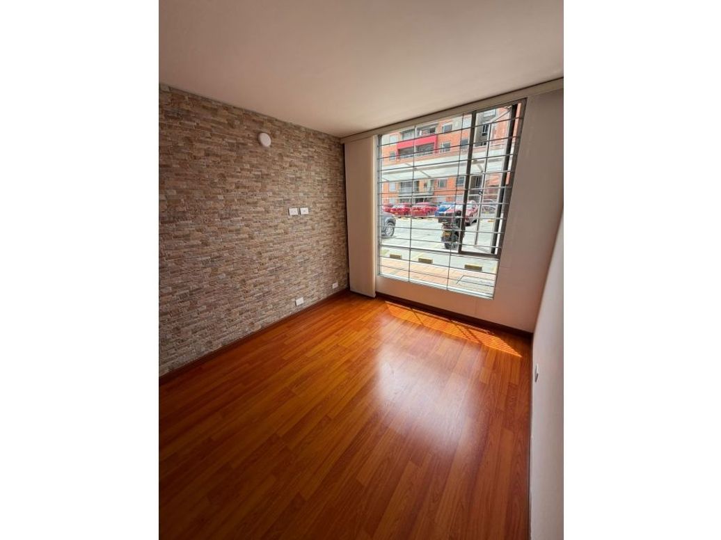 Apartamento de 2 alcobas en venta en Hayuelos, Bogotá, 65 m² · foto 10 de 20