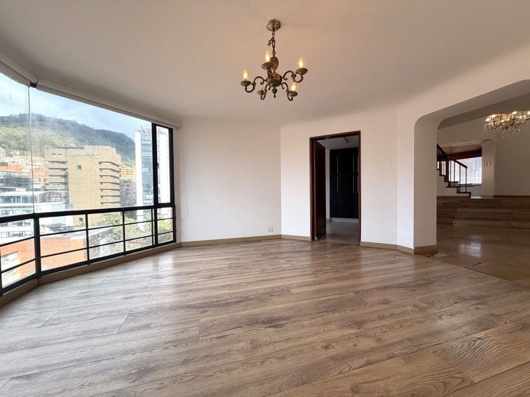 Apartamento de 4 alcobas en venta en La Porciuncula, Bogotá, 345 m² · foto 8 de 20