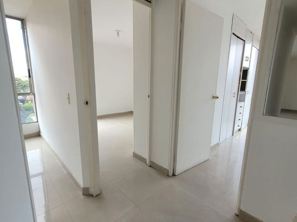 Apartamento de 3 alcobas en venta en Santa Cecilia, Bogotá, 66 m² · foto 6 de 20