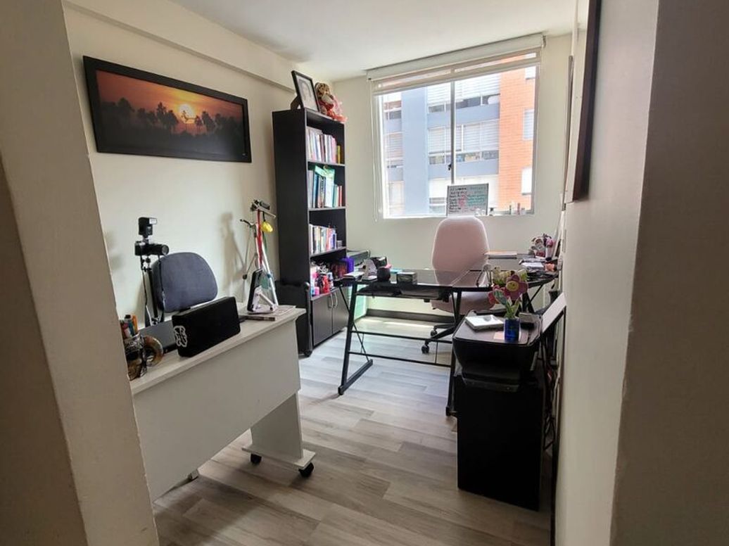 Apartamento de 3 alcobas en venta en Campo Alegre, Bogotá, 64 m² · foto 4 de 20