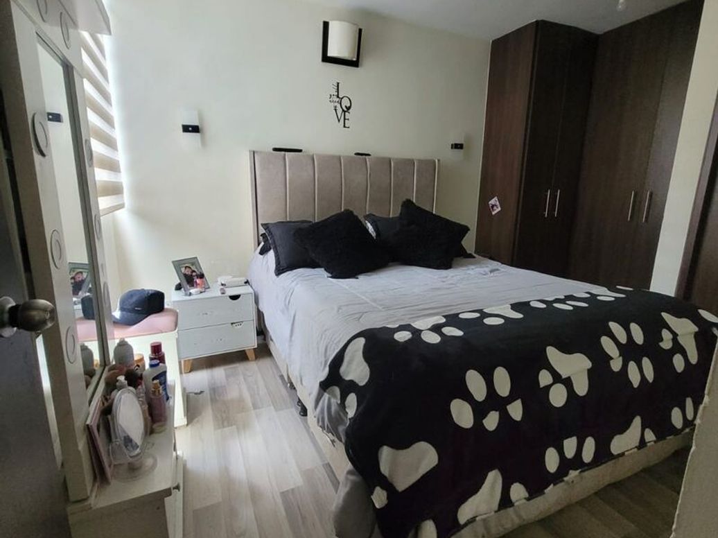 Apartamento de 3 alcobas en venta en Campo Alegre, Bogotá, 64 m² · foto 10 de 20