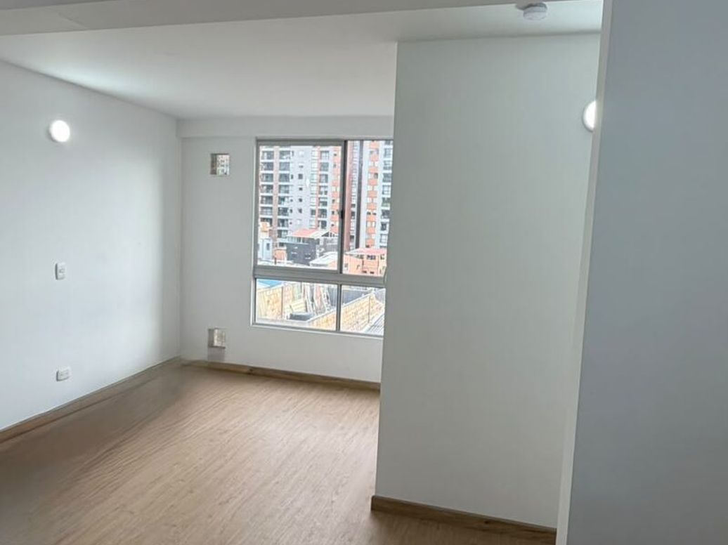 Apartamento de 2 alcobas en venta en Usaquén, Bogotá, 40 m² · foto 2 de 11