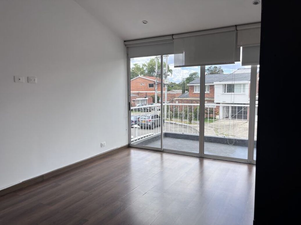Casa de 4 alcobas en arriendo en Ub. Cordoba Niza, Bogotá, 150 m² · foto 4 de 12