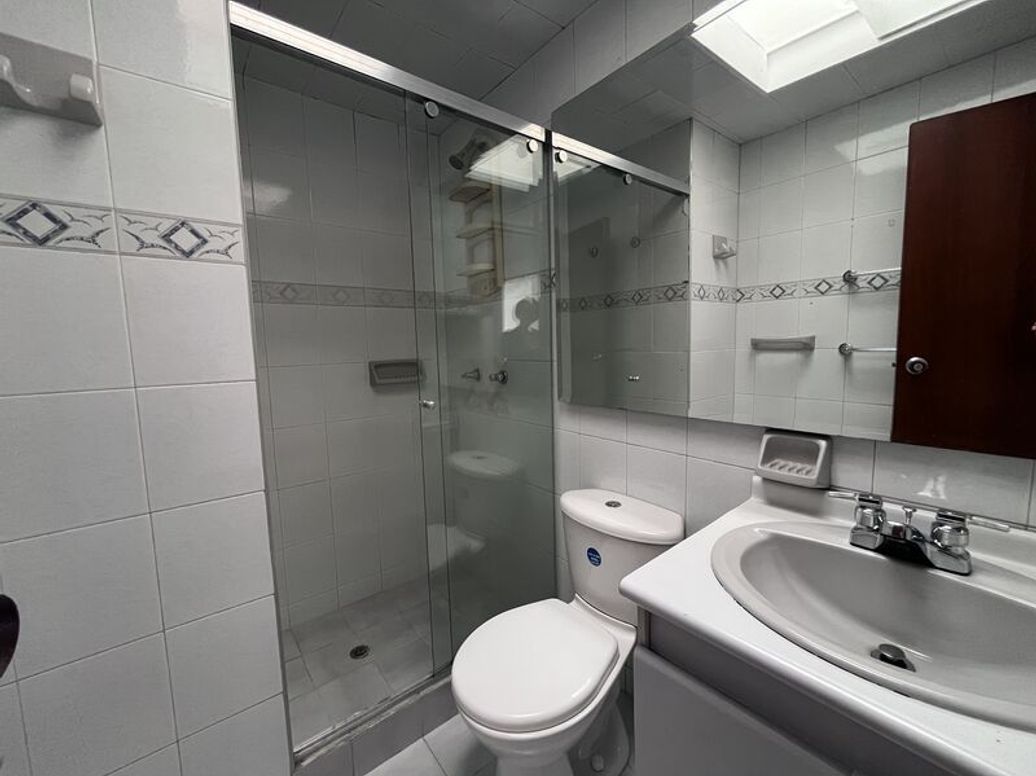 Casa de 4 alcobas en arriendo en Ub. Cordoba Niza, Bogotá, 150 m² · foto 6 de 12