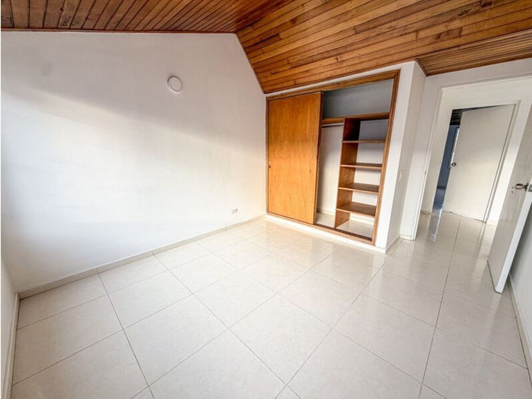 Casa de 6 alcobas en venta en La Patria, Bogotá, 250 m² · foto 20 de 20