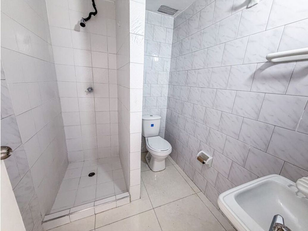 Casa de 6 alcobas en venta en La Patria, Bogotá, 250 m² · foto 19 de 20