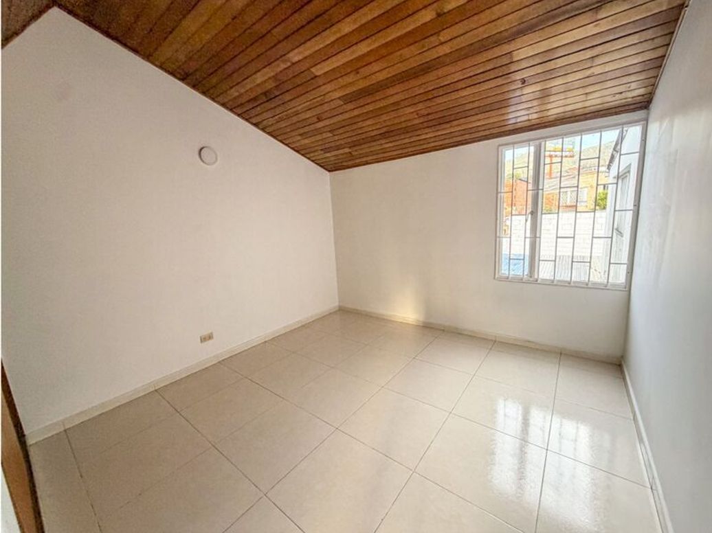 Casa de 6 alcobas en venta en La Patria, Bogotá, 250 m² · foto 18 de 20