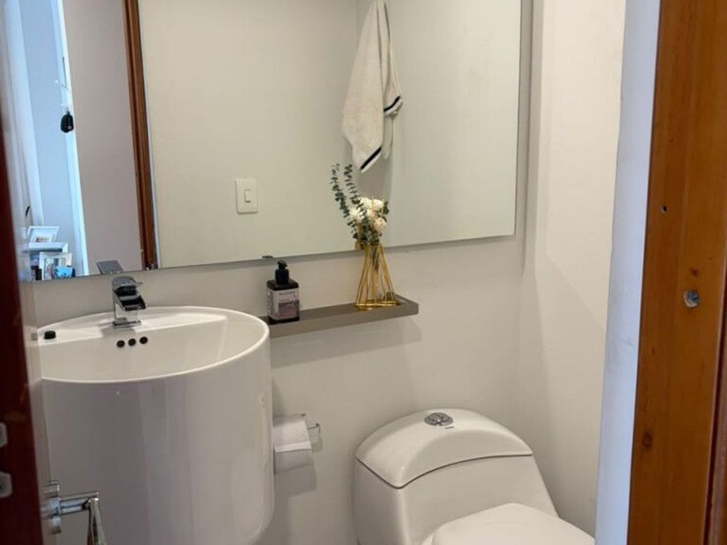 Apartamento de 3 alcobas en venta en Cedritos, Bogotá, 150 m² · foto 5 de 16
