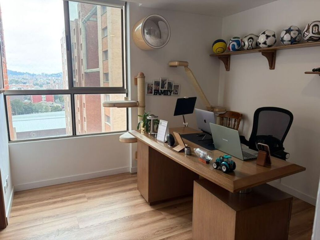 Apartamento de 3 alcobas en venta en Cedritos, Bogotá, 150 m² · foto 9 de 16