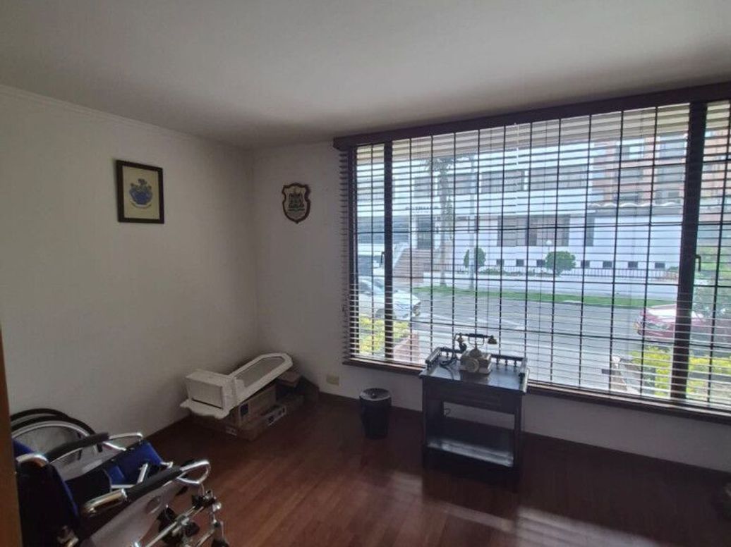 Apartamento de 3 alcobas en venta en Santa Barbara Central, Bogotá, 145 m² · foto 10 de 20