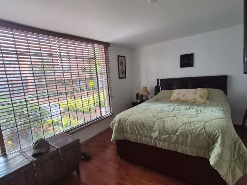 Apartamento de 3 alcobas en venta en Santa Barbara Central, Bogotá, 145 m² · foto 12 de 20