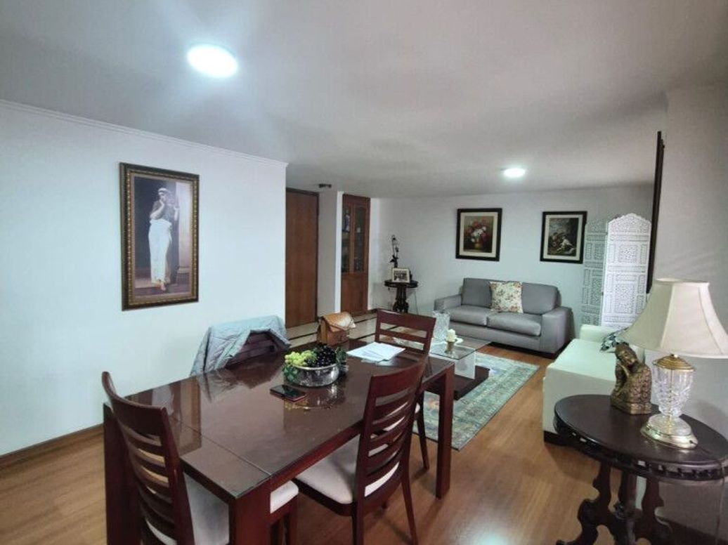 Apartamento de 3 alcobas en venta en Santa Barbara Central, Bogotá, 145 m² · foto 4 de 20